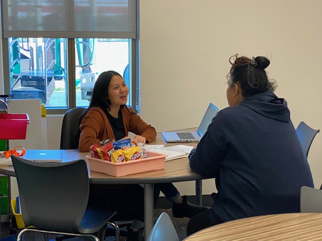 LisaLisalew's tweet photo. Parent-Teacher Conferences @sheldoninnovate! #SheldonPROUD https://t.co/VSmF8xOaJe