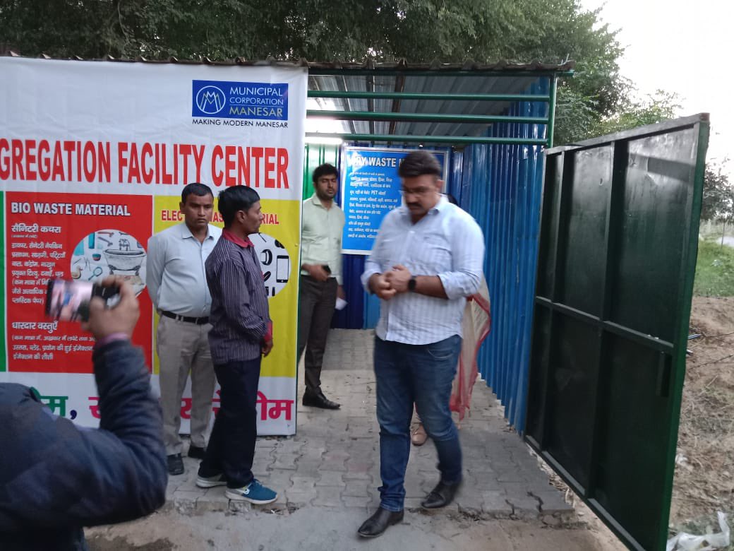 RWASAREHOMES92's tweet image. We are in a process to set up the 1st #MSF_facility (at Society level) of Gurugram District under #Solid_waste_Management,the concept is unique &amp;amp; to make it more effective the @MCManesar has visited to give their inputs

@DEEPAKKAHUJA @abhishekbehl @ZC_zenith @OfficialGMDA