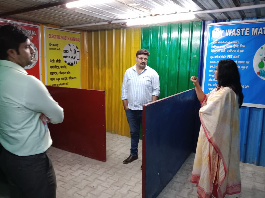 RWASAREHOMES92's tweet image. We are in a process to set up the 1st #MSF_facility (at Society level) of Gurugram District under #Solid_waste_Management,the concept is unique &amp;amp; to make it more effective the @MCManesar has visited to give their inputs

@DEEPAKKAHUJA @abhishekbehl @ZC_zenith @OfficialGMDA