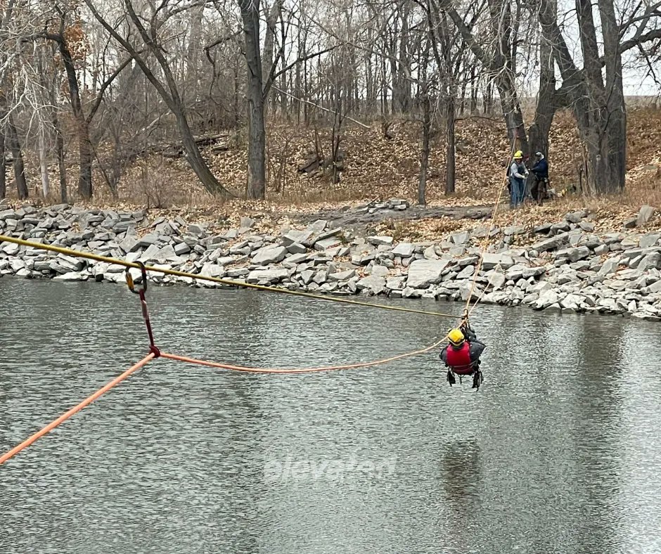 elevatedsafety's tweet photo. Being careful to create a good highline angle, and low haul forces, so nobody gets wet. 

Training session with the @NPPDnews, Sutherland team.

#highlines #highlinetraining #rescue #rescuetraining #highlineangle #ropeaccess #ropeaccesstraining https://t.co/SfFaITmH9a