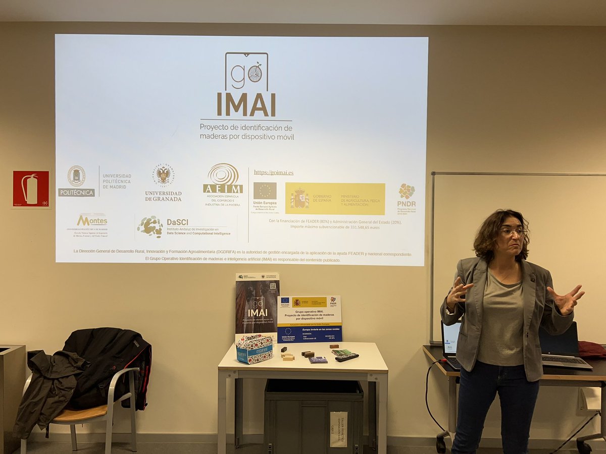 rosanamontes's tweet photo. Explicando un caso de uso de #InteligenciaArtificial con #GOIMAI y #IMAIapp para @ParqueCiencias y @DaSCI_es https://t.co/XmQy6dPjRt