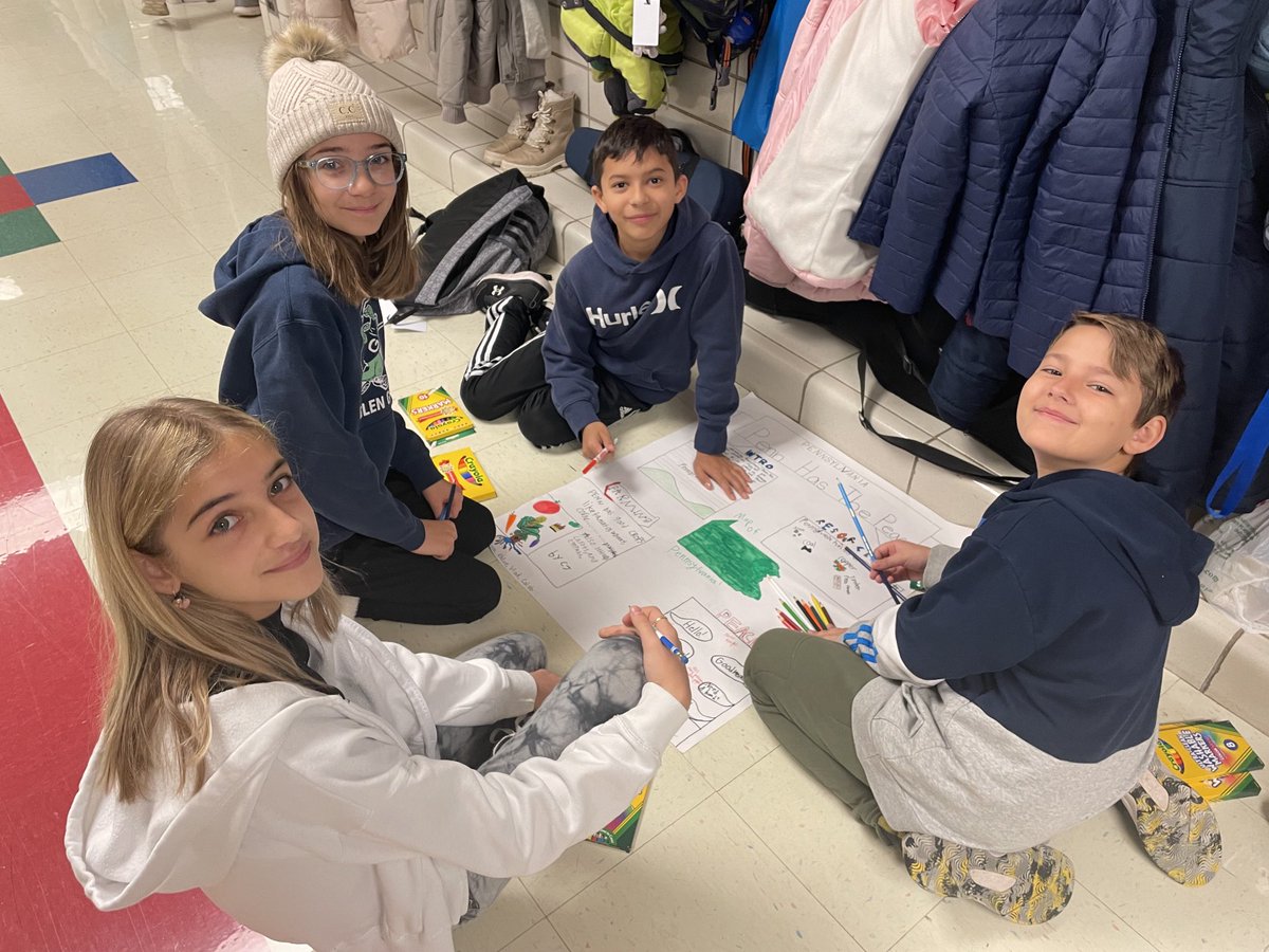 Gator collaboration in fifth grade. ⁦<a href="/GlenGroveSchool/">GlenGroveSchool</a>⁩ #weareD34