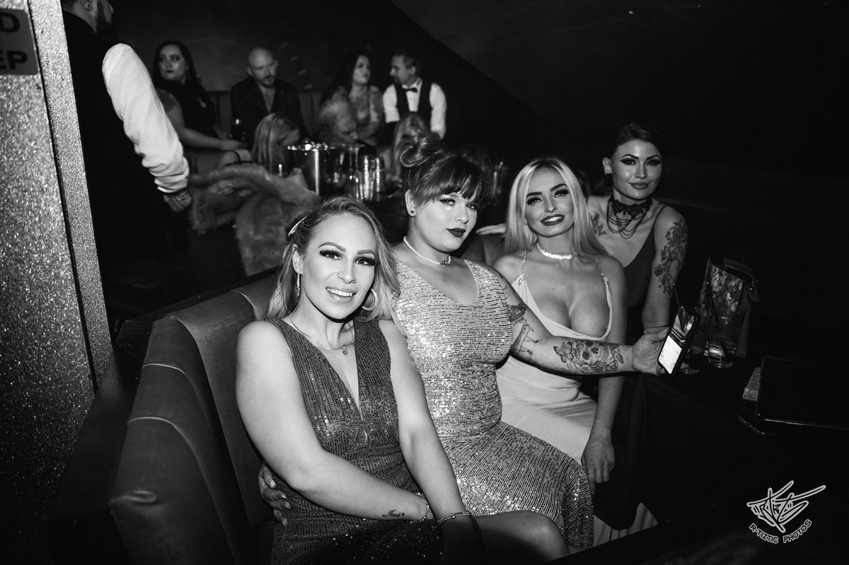 More snapes #ukglamourswards <a href="/UKGlamourAwards/">UK Glamour Awards 🇬🇧</a> @davecourtney666 <a href="/ShadowDimitri1/">ShadowDimitri1</a> <a href="/littlegigi79/">Gigi R0uge 🏴󠁧󠁢󠁷󠁬󠁳󠁿🏳️‍🌈</a> sorry if I have got you @