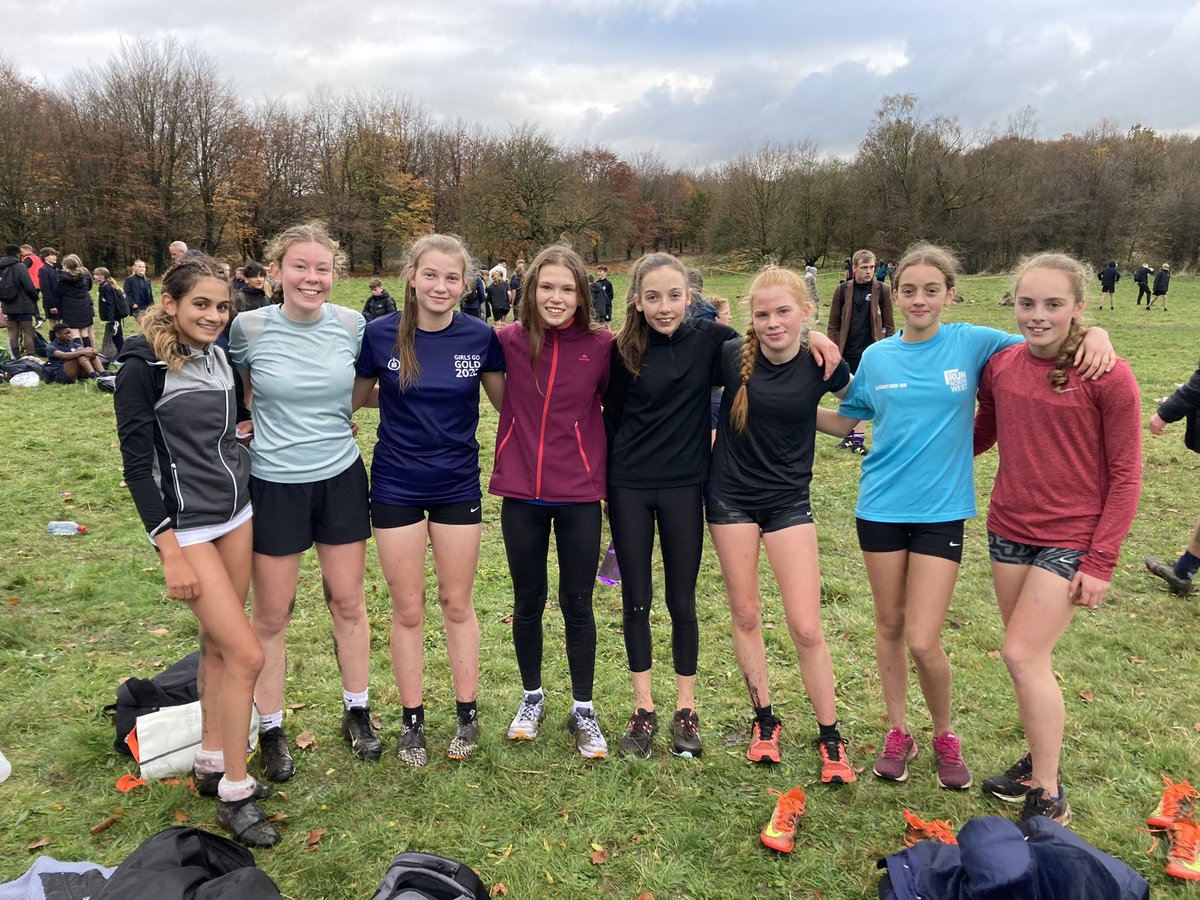 BSGDSport's tweet photo. CROSS COUNTRY🏃♀️
A super day at the Bolton town cross country comp with @BSBDSport
Some excellent individual performances, with team results to follow.
Well done to Georgia Clarkson Y9 who won her race to become Bolton town champion🥇
Thanks to @RIVI_Sport for organising https://t.co/3VujrdMfBy