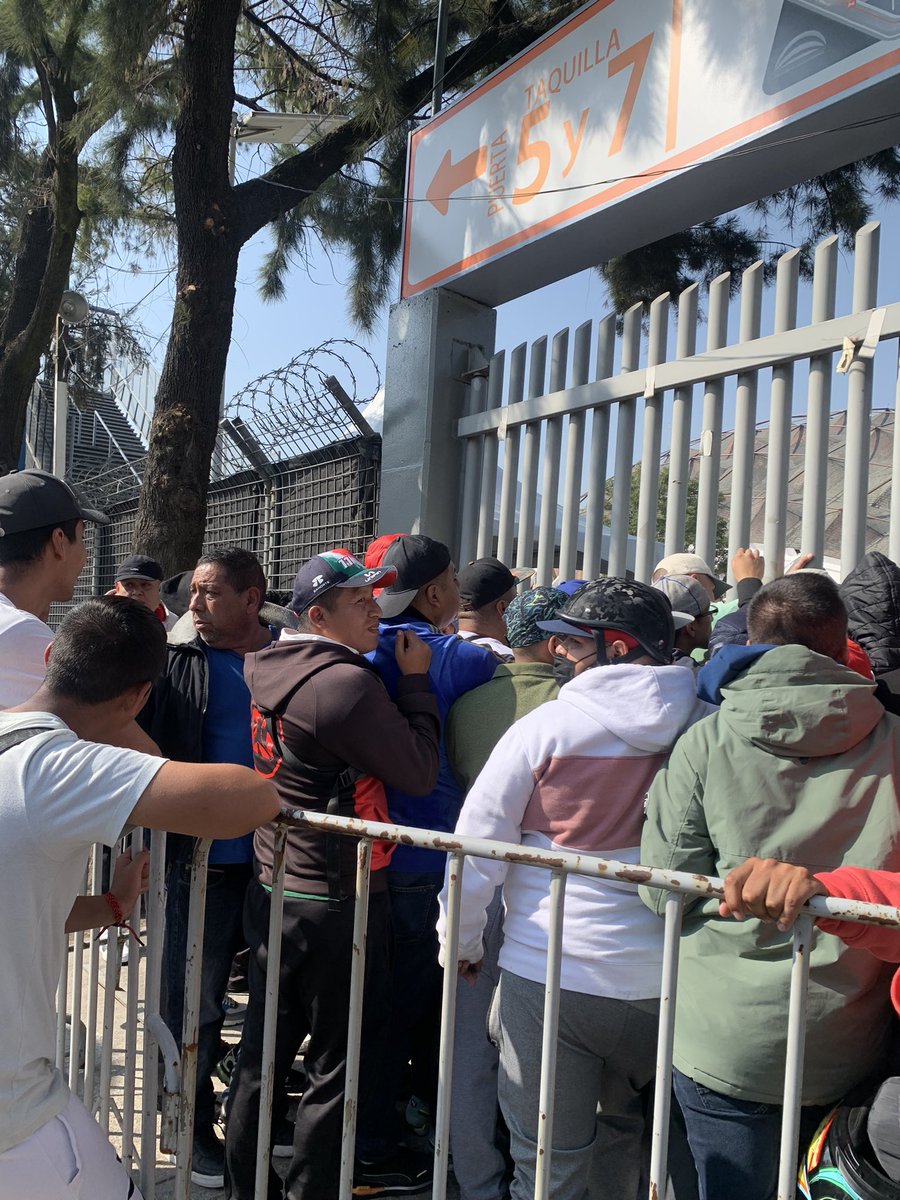 Khris_Qv tweet media