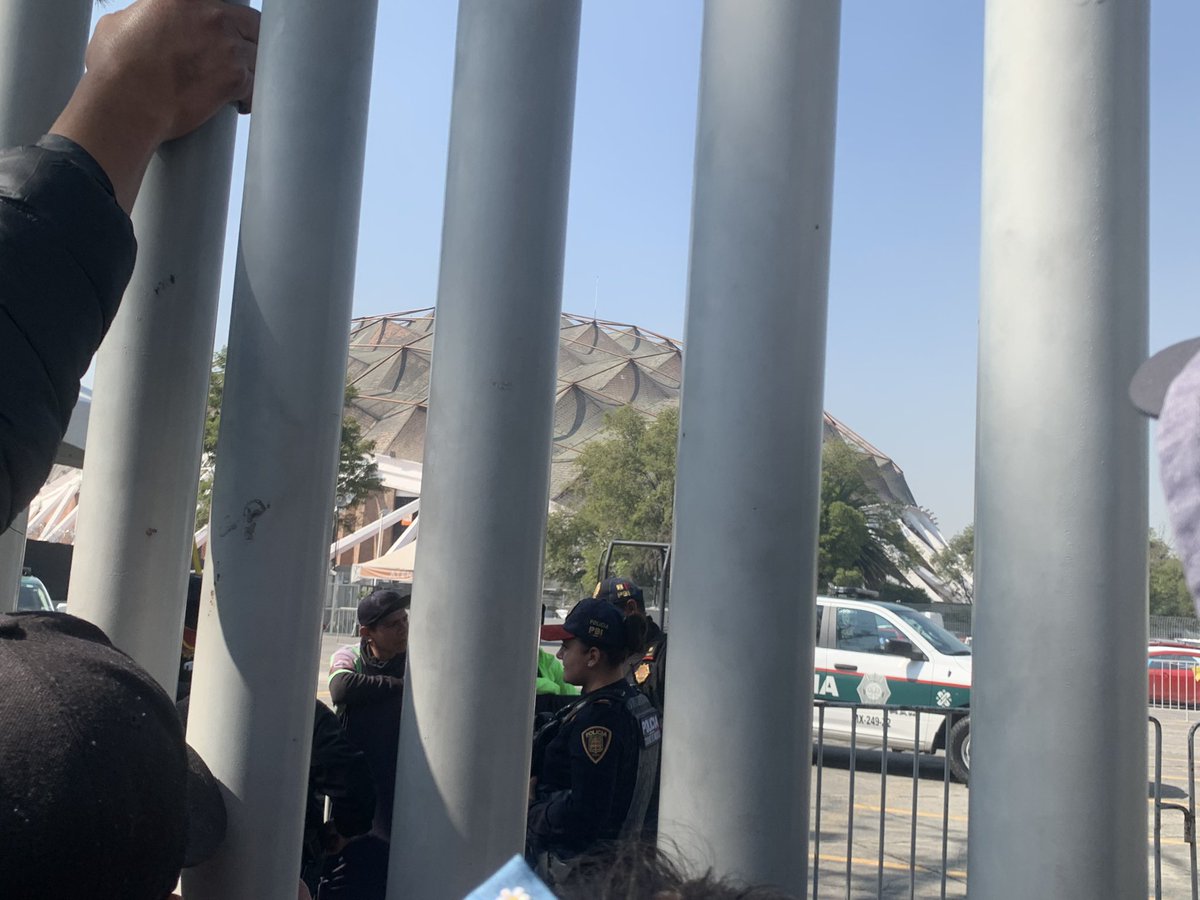 Khris_Qv tweet media