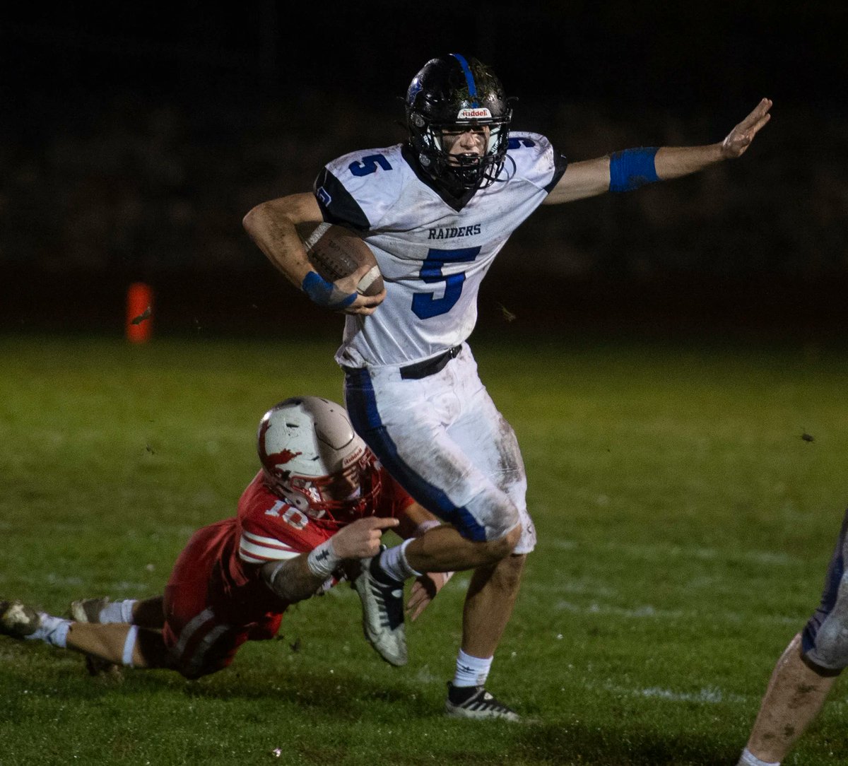 Last but not least, here are the 2 Tri-Valley League MVPs for football this fall: 

Football:
TJ Kiley (Holliston) Large
Michael Polk (Dover-Sherborn) Small