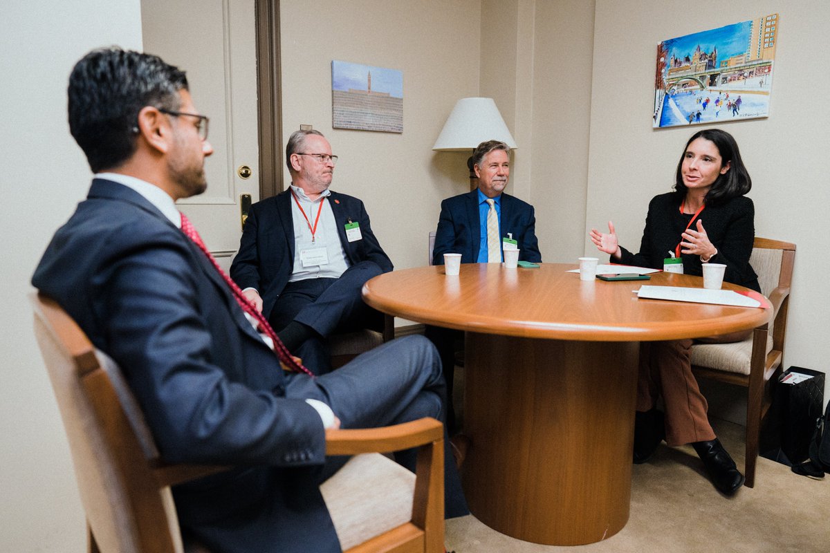 hotelassoc's tweet photo. It was a pleasure meeting with MP @Yasir_Naqvi yesterday as a part of #HAContheHill! Thank you for a productive conversation about key issues facing Canadian hoteliers. https://t.co/RvHfjb5OXV
