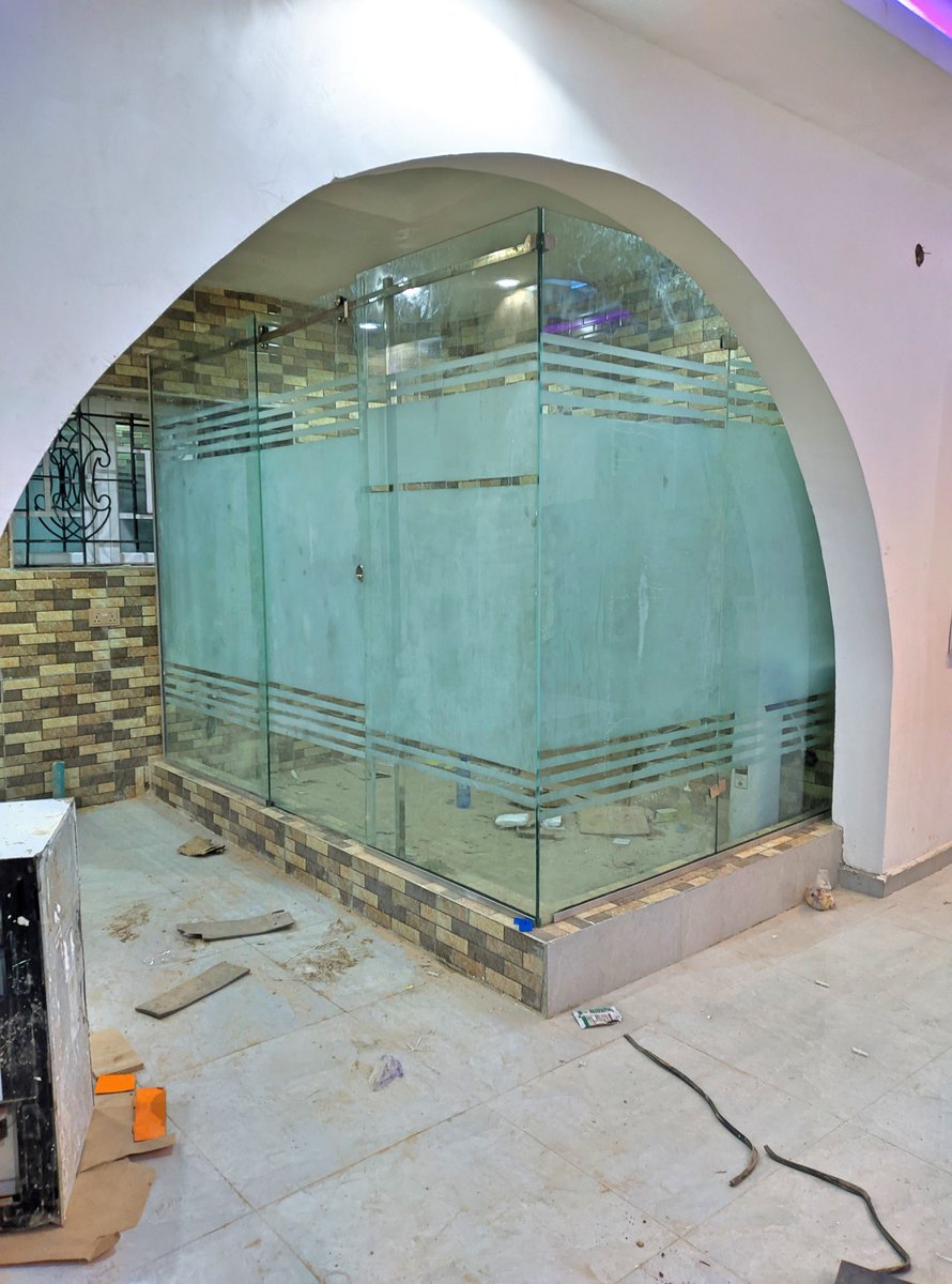 Octaugus's tweet photo. Frameless Glass Shower Cubicle
Design and Assemble with care to suit our Clients need. #interiordesign #bathroom #Framelessglass https://t.co/Z1fDueSPf4