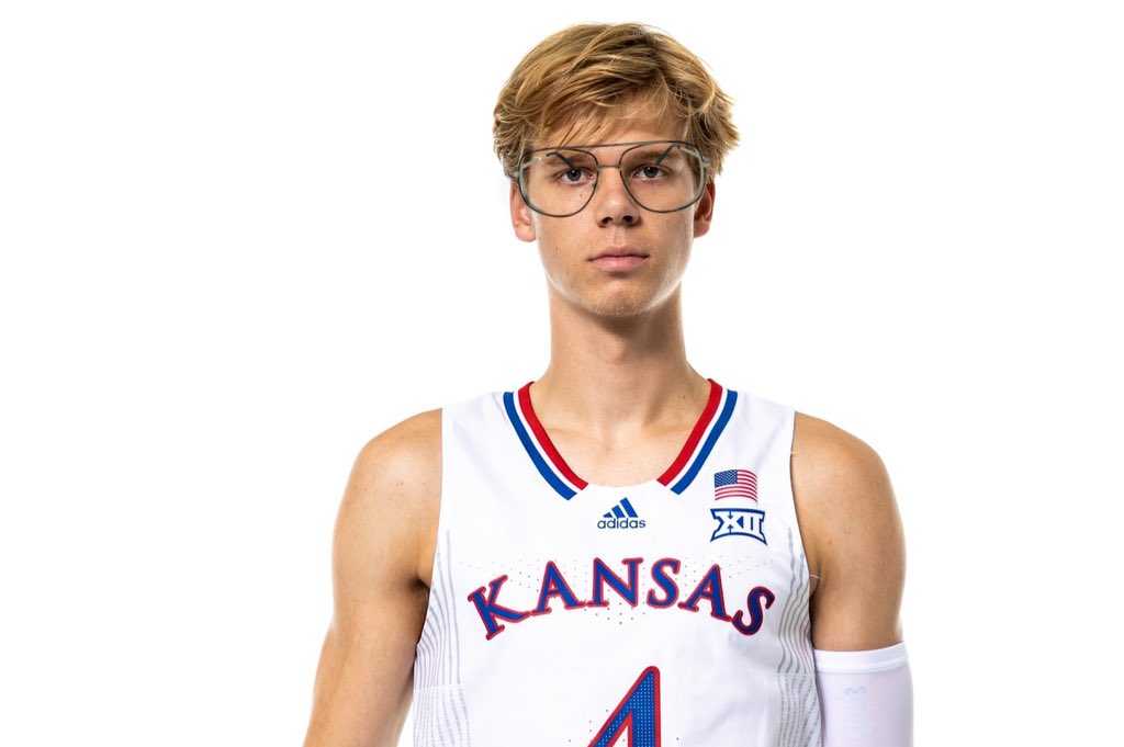 RockChalk3000's tweet photo. @barstoolsports https://t.co/xaW71PhSZU
