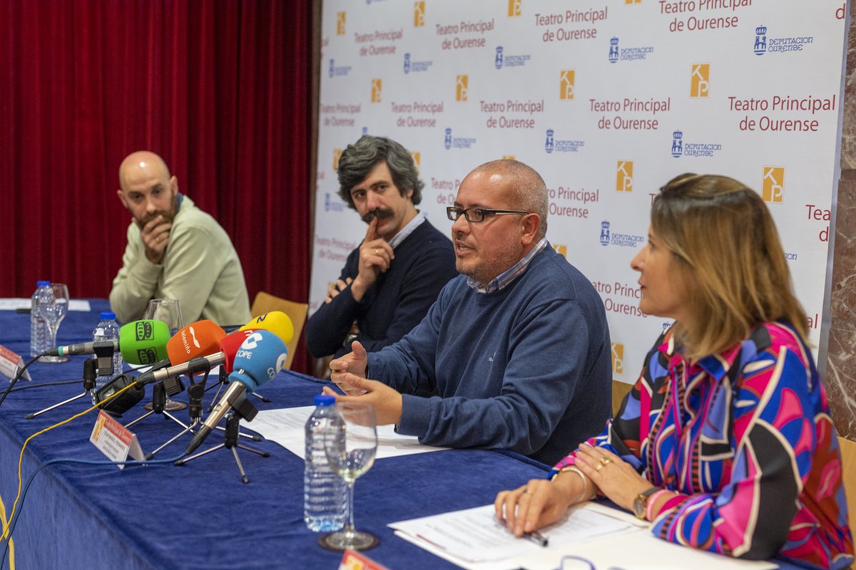 DeputacionOU's tweet photo. A @DeputacionOU  colabora coa celebración da 15ª edición de @VocesFemeninas 

O @TeatroPOurense  acollerá o xoves 24 de novembro unha nova edición deste ciclo, que conta na súa programación con @naimabock , @MariaRodes_  e @_MartaKnight https://t.co/MU2mbcVn0z https://t.co/qC1ClFmYSY