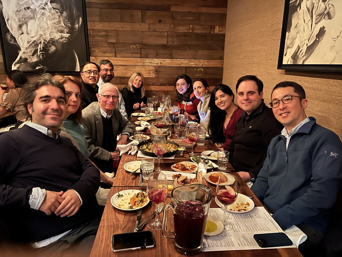 MSK research dinner. Celebration of great collaboration between <a href="/BostonChildrens/">Boston Children's</a> #Ortho, #CRL (Computational Rads Lab at BCH) and #MSK rads 
Everyone working hard and planning to go to #SPR2023 
<a href="/jadeneder/">Jade Iwasaka-Neder</a>