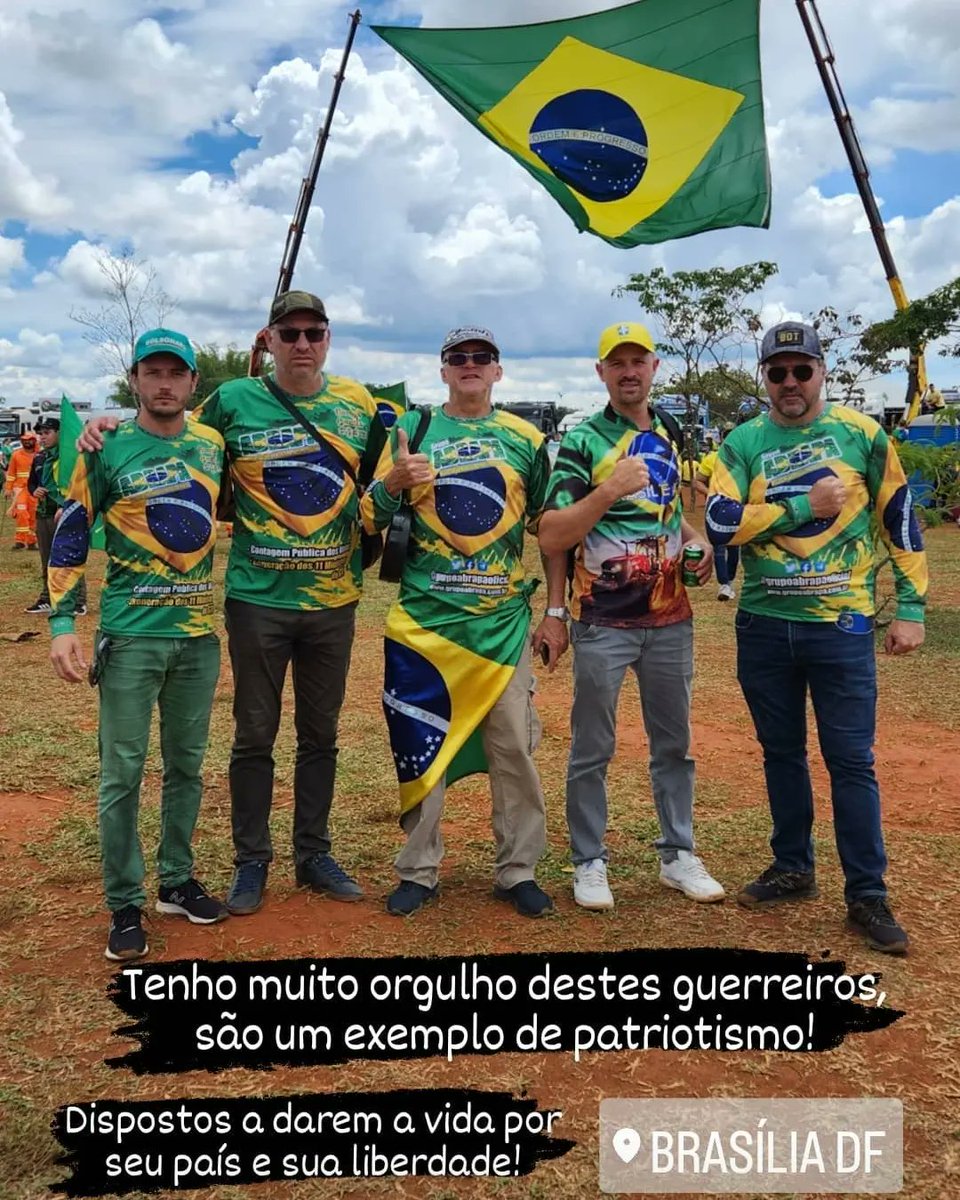 dcenci's tweet photo. Já participei de muitas manifestações, mas nunca vi nada igual a esta do dia 15/11/22 em Brasília! 

Um acampamento instalado há mais de 10 dias em frente ao quartel general do exército com pessoas de todo o Brasil, famílias unidas rezando, cantando e gritando por um país livre! https://t.co/o3Xe5Xx9o5