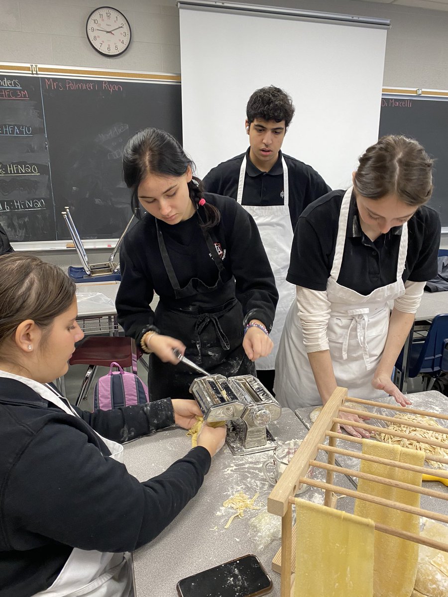 MsCpalmieri's tweet photo. Pasta making in HFC3M! Thanks to @nickpalms for being our pasta guru! @STAFlames https://t.co/E8pGclE0t8