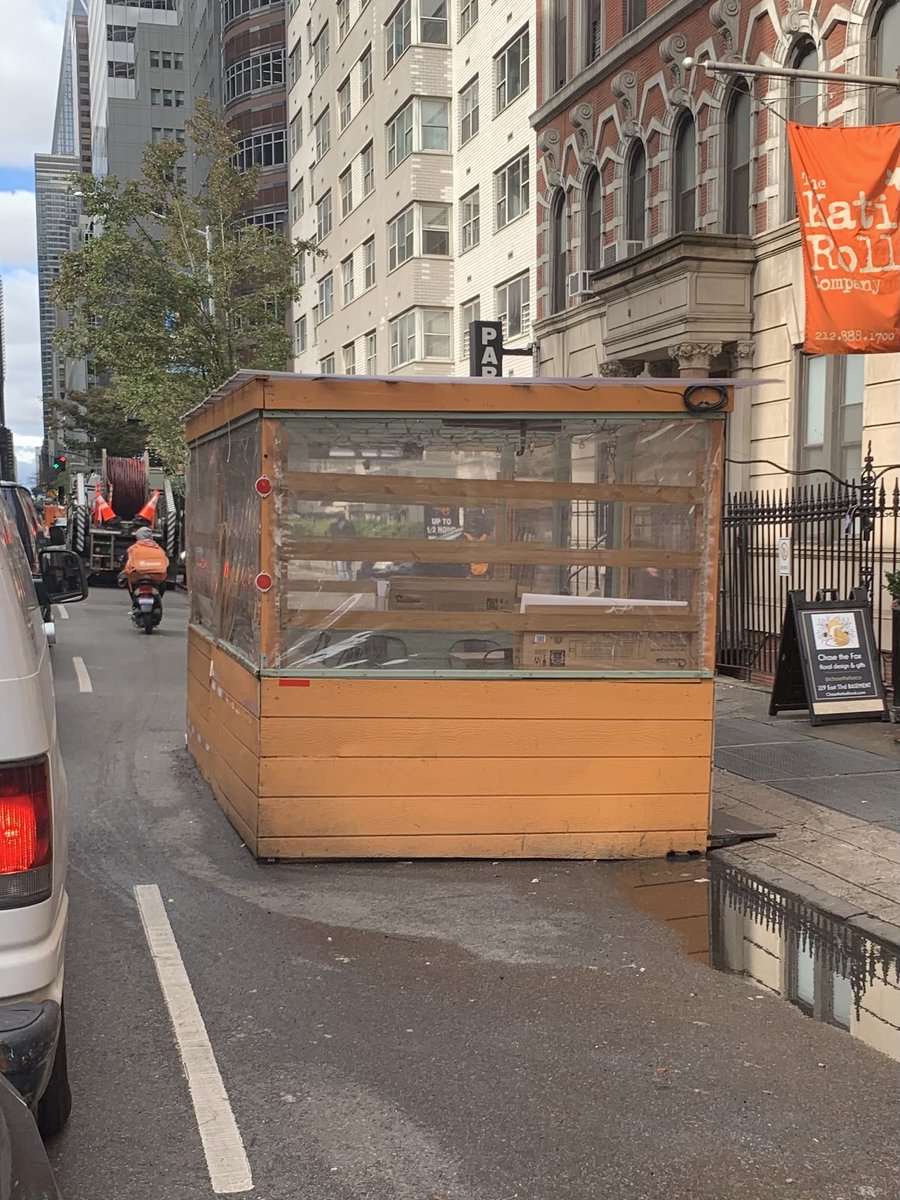 Think it’s time to require these structures built with no compliance be removed. #NYCDOB #nycdot