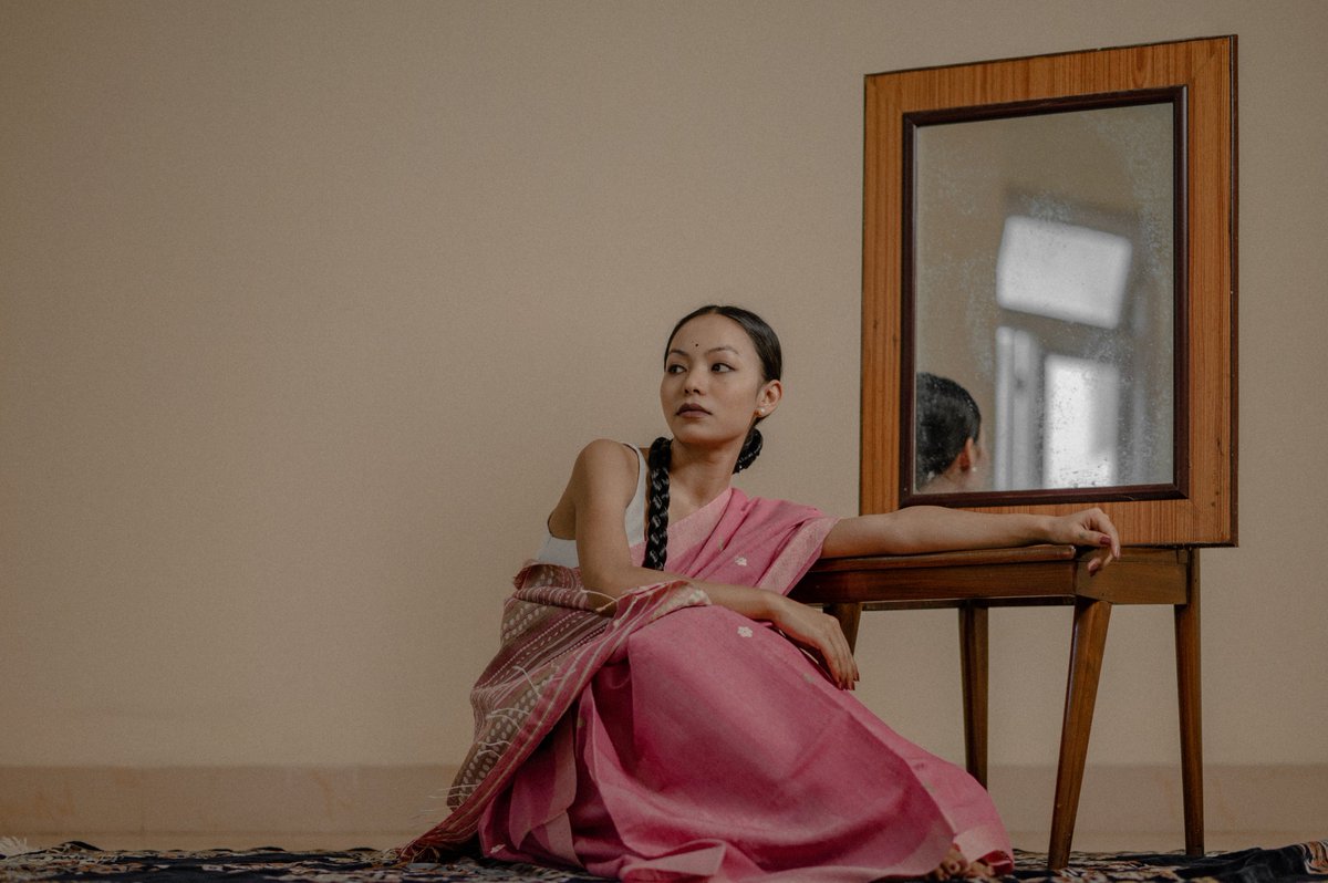 priankobiswas's tweet photo. Inventive &amp; Exclusives
Attire Designed by The Silk Chamber
Make-up by Jeuti Sarma
Model Jani
Assist by Devid Sarma

Gears Used
Nikon Z6 ii
Nikkor 85mm 1.8

@NikonEurope @NikonIndia @TwitterFashion @voguemagazine @Pinterest @Adobe @Photoshop 
#fashion #aesthetics https://t.co/bgiSXDQGKS