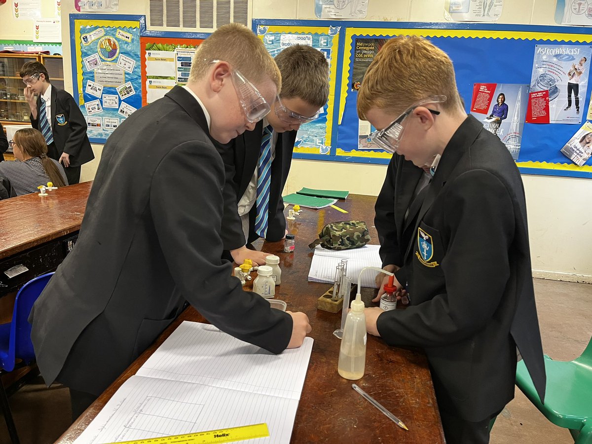 St Alban's Science tweet media