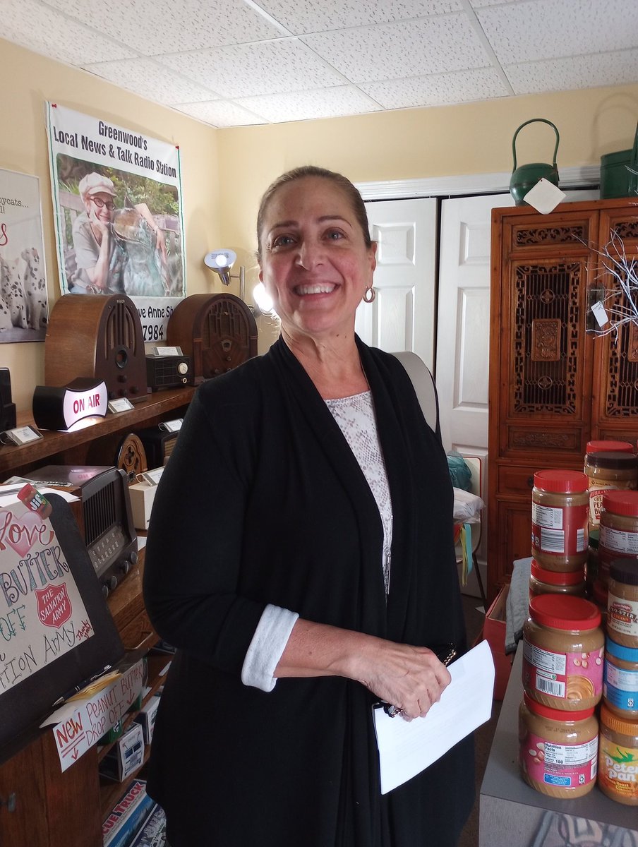 Anne Eller tweet media