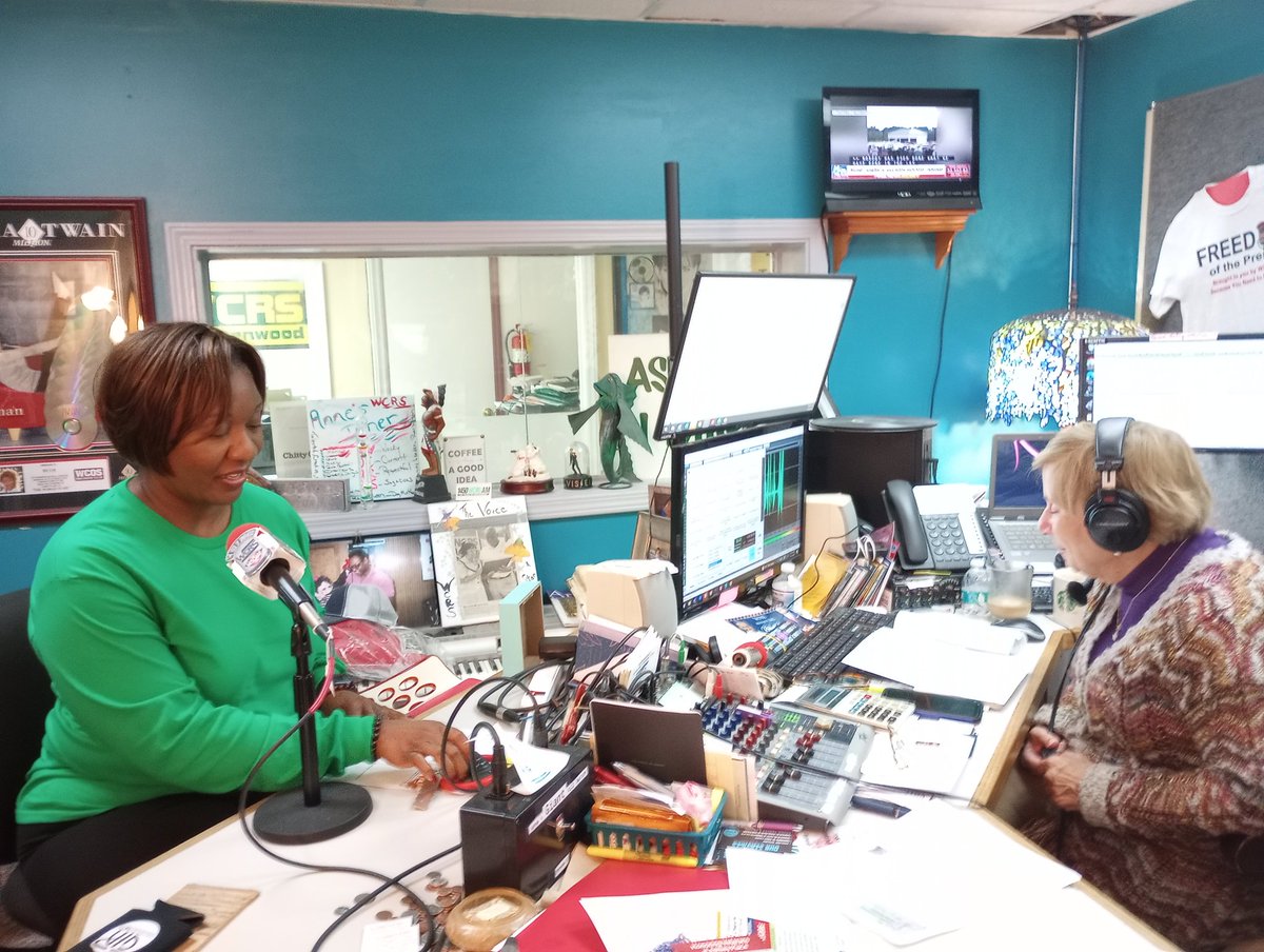 National Homeless Week: A special THANK YOU to all of our Greenwood Non-profit leaders for being our featured guests on "Meet Me at the Diner"
United Way, Greater Greenwood United Ministry, Food Bank of Greenwood, Meg's House, Piedmont Agency on Aging and Greenwood Pathway House!