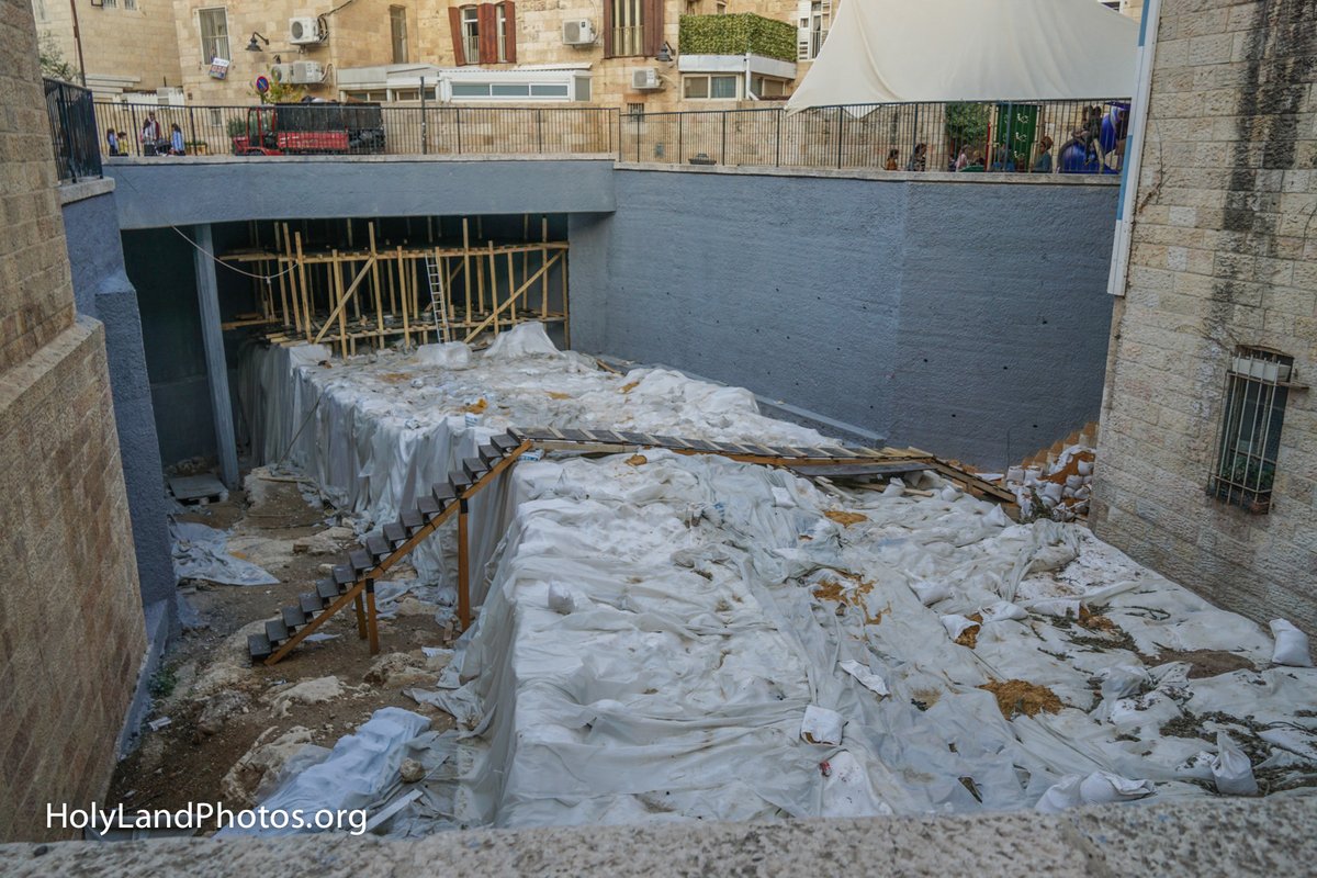 go2Carl's tweet photo. #Jerusalem the Jewish Quarter — The #BroadWall (Avigad's Wall, 8th century BC) being remodeled (November 6, 2022) https://t.co/ZGTUsPwCxE https://t.co/iZkzOO8ZHC