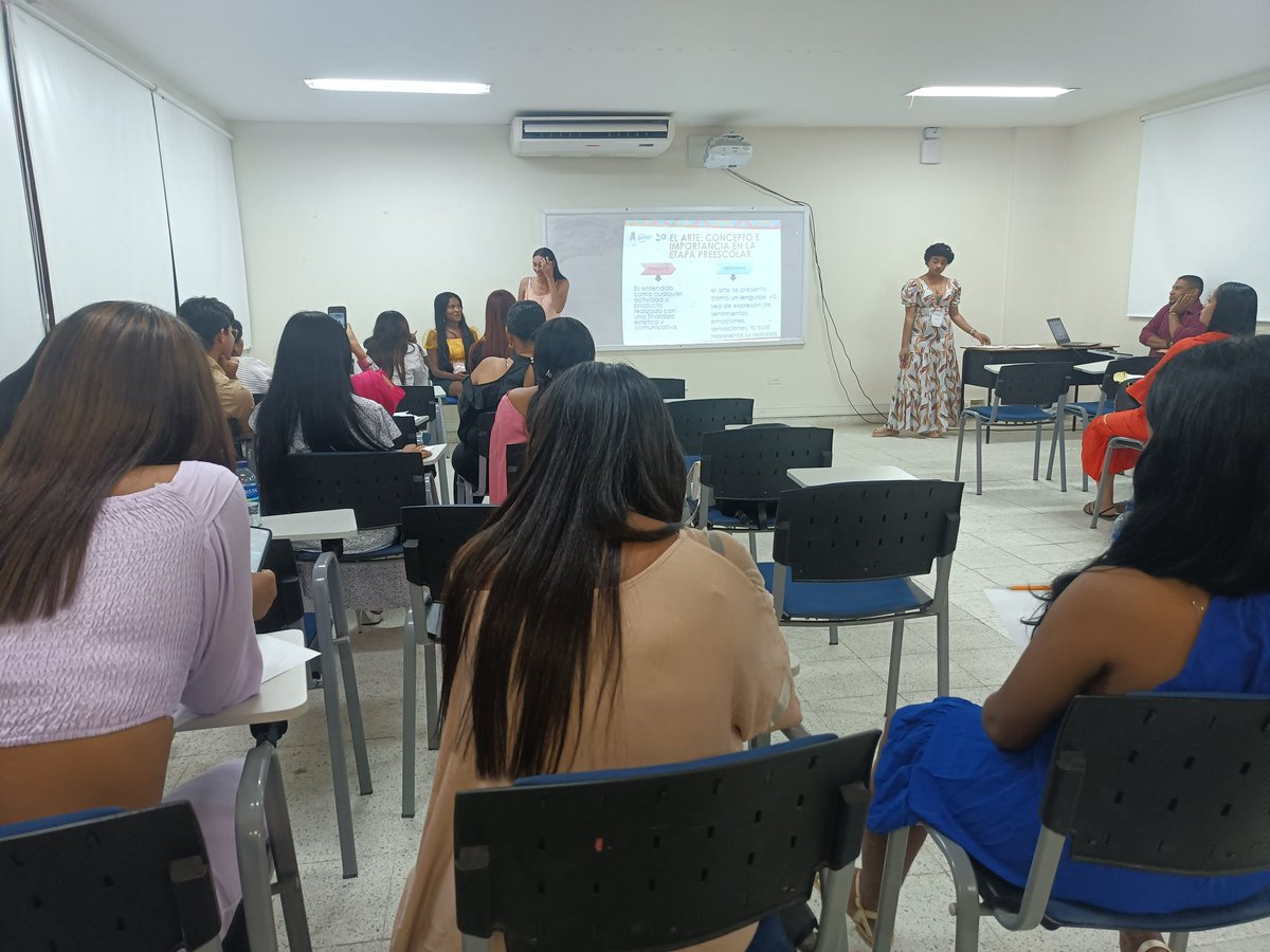 YYisennis's tweet photo. El arte como medio de expresión infantil
#Seminario_taller
#tercer_semestre
@UGsedeMaicao 
@jaroldiazc https://t.co/UMlrBAuB4v