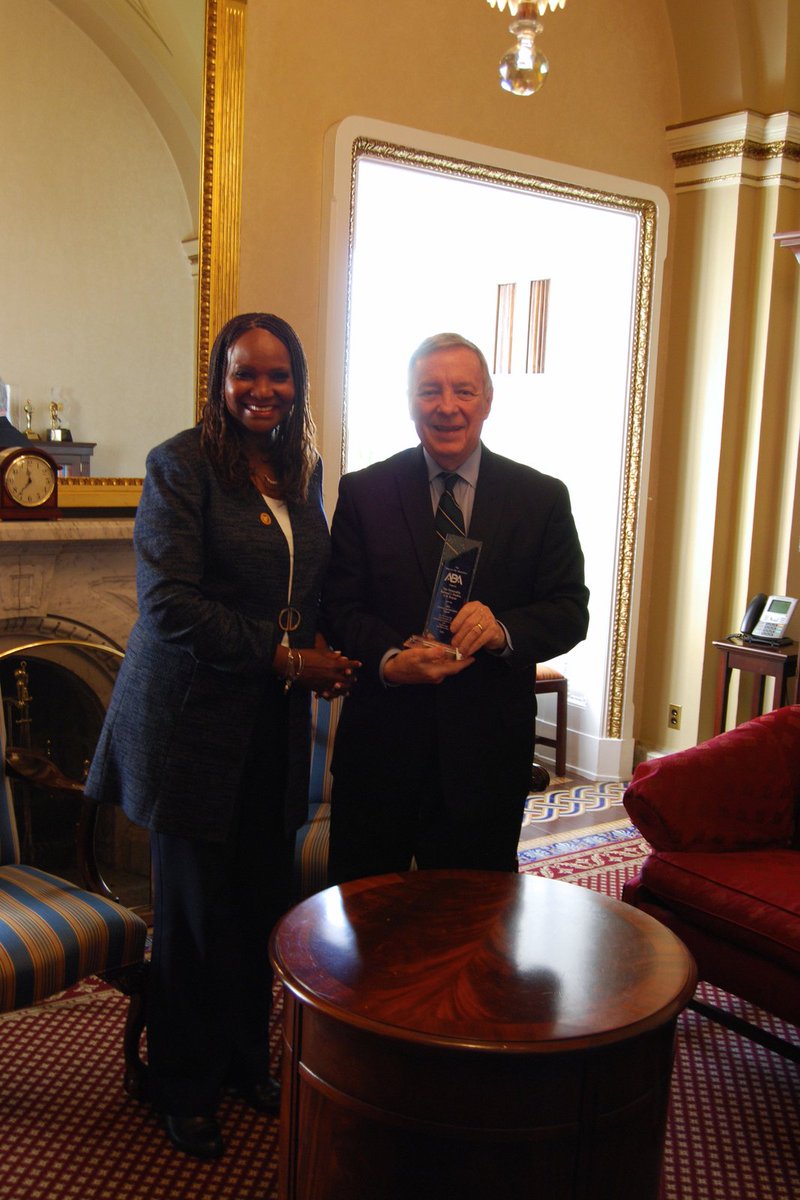 SenatorDurbin's tweet image. It was an honor to receive the Lifetime Achievement Award from @ABAPresident Enix-Ross today, and I look forward to continuing to work with the ABA to ensure that our judicial system serves every American.