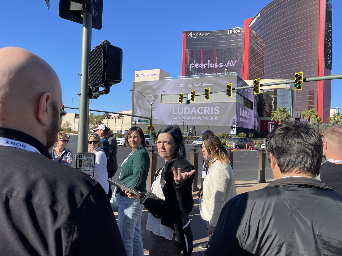 DSEShow's tweet photo. #creativecontent #digitalsignage #drivingtraffic.
Learning more at the #DSE2022 Digital signage installation tours! https://t.co/0qMyjZIsA0