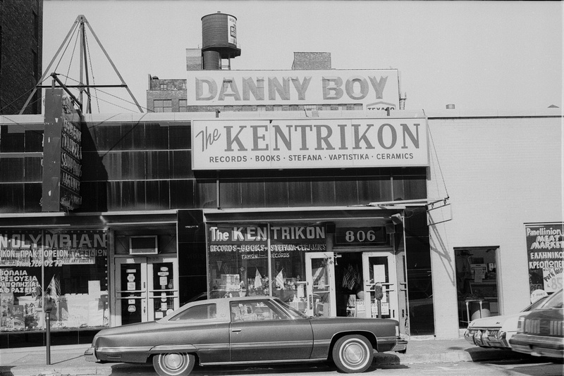 GreektownChi's tweet photo. Did you know the #GreatChicagoFire had a hand in the development of Greektown? Christ Chakonas, the credited founder, came to Chicago from Sparta & saw opportunity in the ruins.
Now it's filled with authentic stores & restaurants & the community has tripled! #chicagogreek https://t.co/Rtd0l0tF0l
