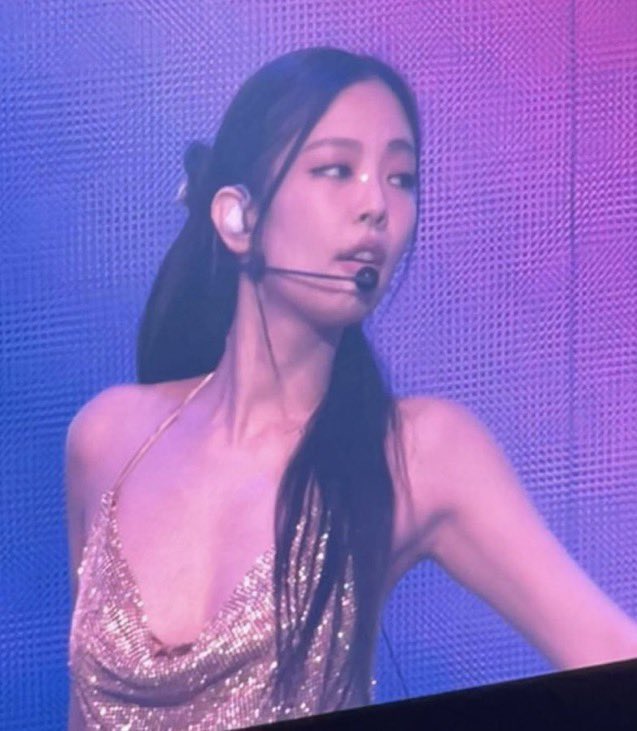 kimjenniepics's tweet image. 