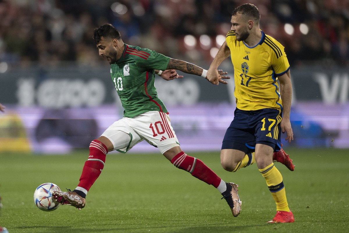 SystemFoot's tweet photo. [#Amical🌐] Victoire 2-1 de la #Suède 🇸🇪 face au #Mexique 🇲🇽 !

⚽️ #Vega 60’

⚽️ #Rohdén 54’
⚽️ #Svanberg 84’

#MEXSWE https://t.co/Qra4QMSFxL