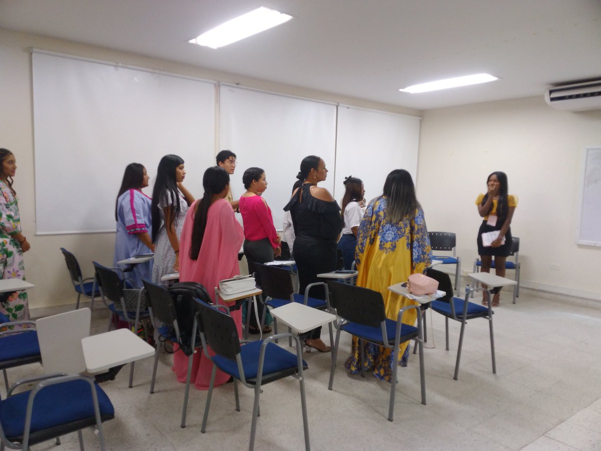 CarmenDaniris's tweet photo. Participando en #SeminarioTaller #EscrituraCreativayArte #ProcesoComunicativo #EducaciónInfantil @UGsedeMaicao @jaroldiazc https://t.co/qKW3TrxZWb
