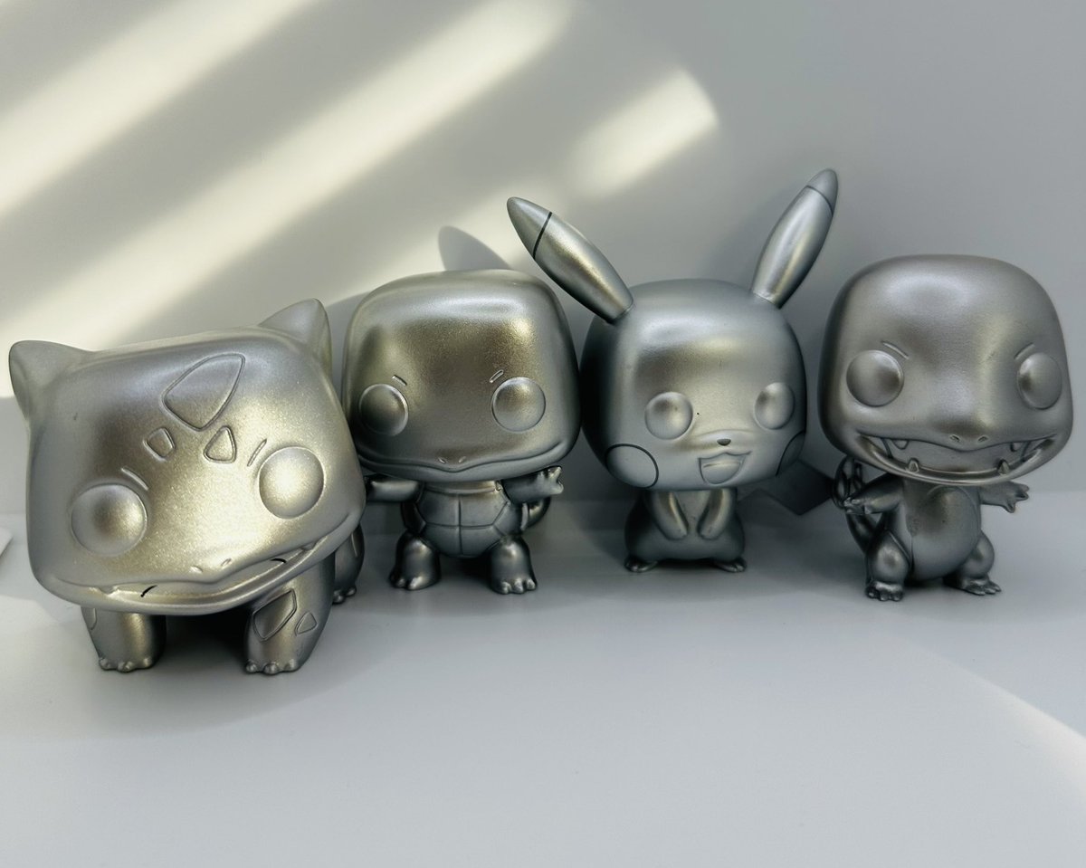_DaSoleMan's tweet photo. Anyone like funkos? 

Giving away this 25th Anniv Set

Just 🔁

Winner picked 11/21

US Ship Only

🙏 https://t.co/qrnjc3I7pd