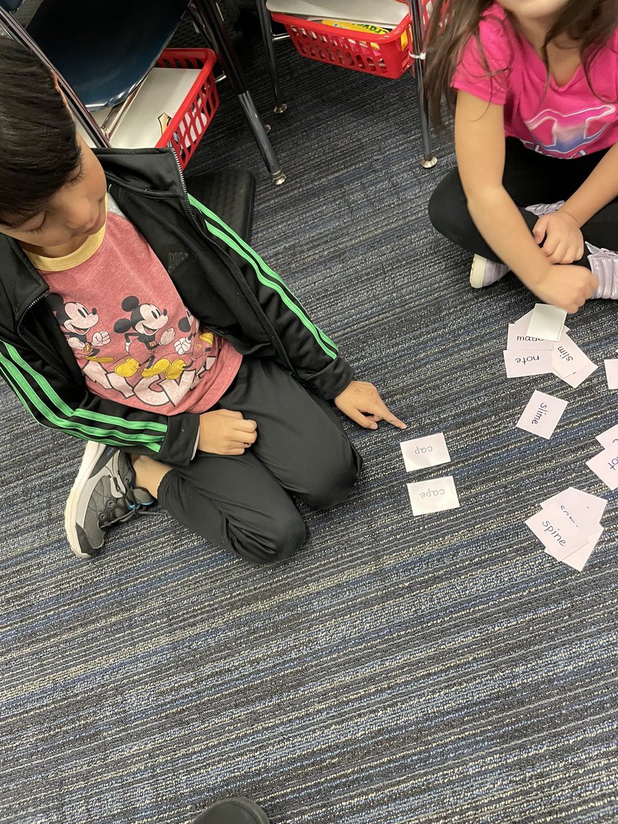 Ms. Elfering tweet media