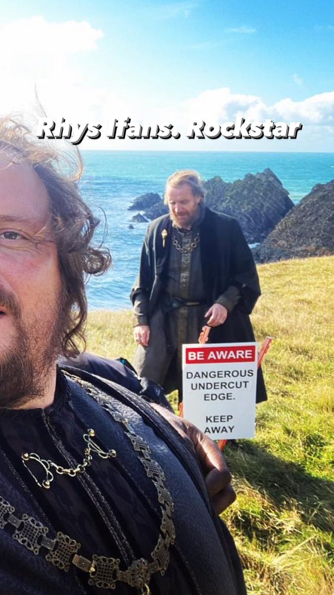 Sagry_Mar's tweet photo. πΈπ... Steve Toussaint, Gabin Spokes, and Rhys Ifans in #BehindTheScenes 'House of the Dragon'. ππππ₯΅ππ€πππ₯ππ²πβπ‘π
πΈ Photos Reposted from @gavin.spokes on Instagram
#HouseOfTheDragon #HOTD #GameOfThrones #Cast #OttoHightower #CorlysVelaryon #LyonelStrong https://t.co/PN4mrLJrUM
