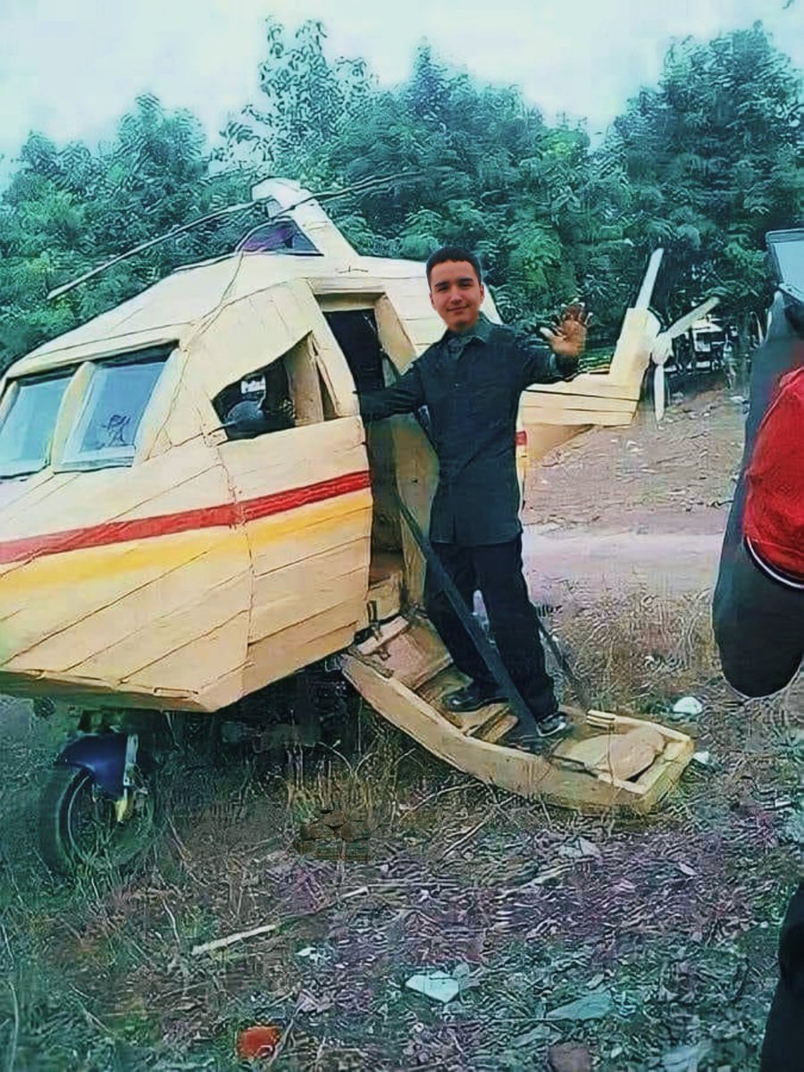 razvan_bucsa's tweet photo. La revedere săracilor, am plecat în America😎😂 https://t.co/1tgniI84PX