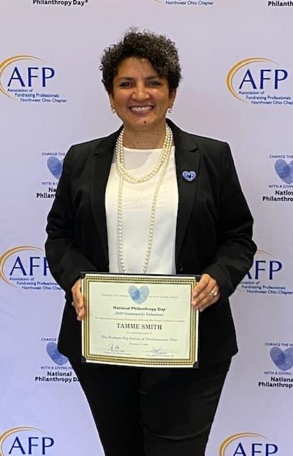 LucasCounty048's tweet photo. Congratulations to  Counselor Tamme Smith! Who received the 2022 Community Volunteer Award. We are so pleased with the worked she has done with Big Brothers Big Sisters of Northwestern Ohio! https://t.co/ssWYIYeLBf