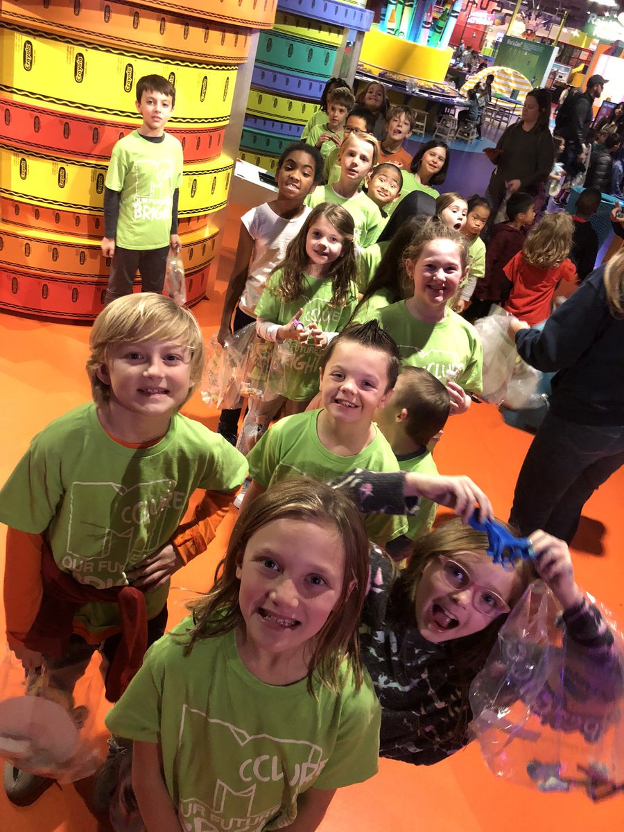 MrsTodd_3rd's tweet photo. Their very first field trip in elementary school! ❤️ We had a fun time at the Crayola Experience! 🖍@Crayola @CrayolaEdu @McClureMarshals https://t.co/hTX4uO6hbC
