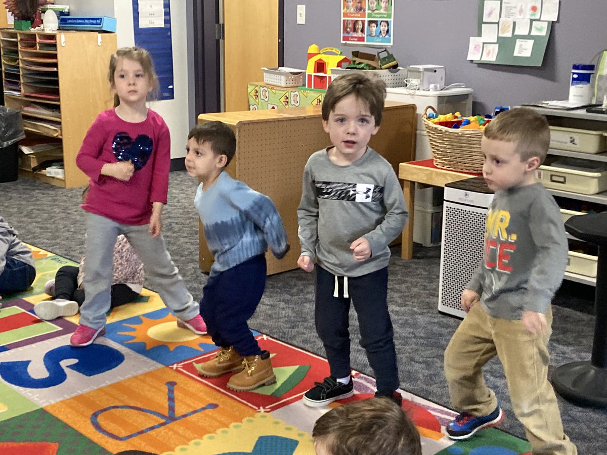 earlyedsmith's tweet photo. The AM PreK class is serious about their moves! #mursd #hpclough https://t.co/hGnAjHTLQs