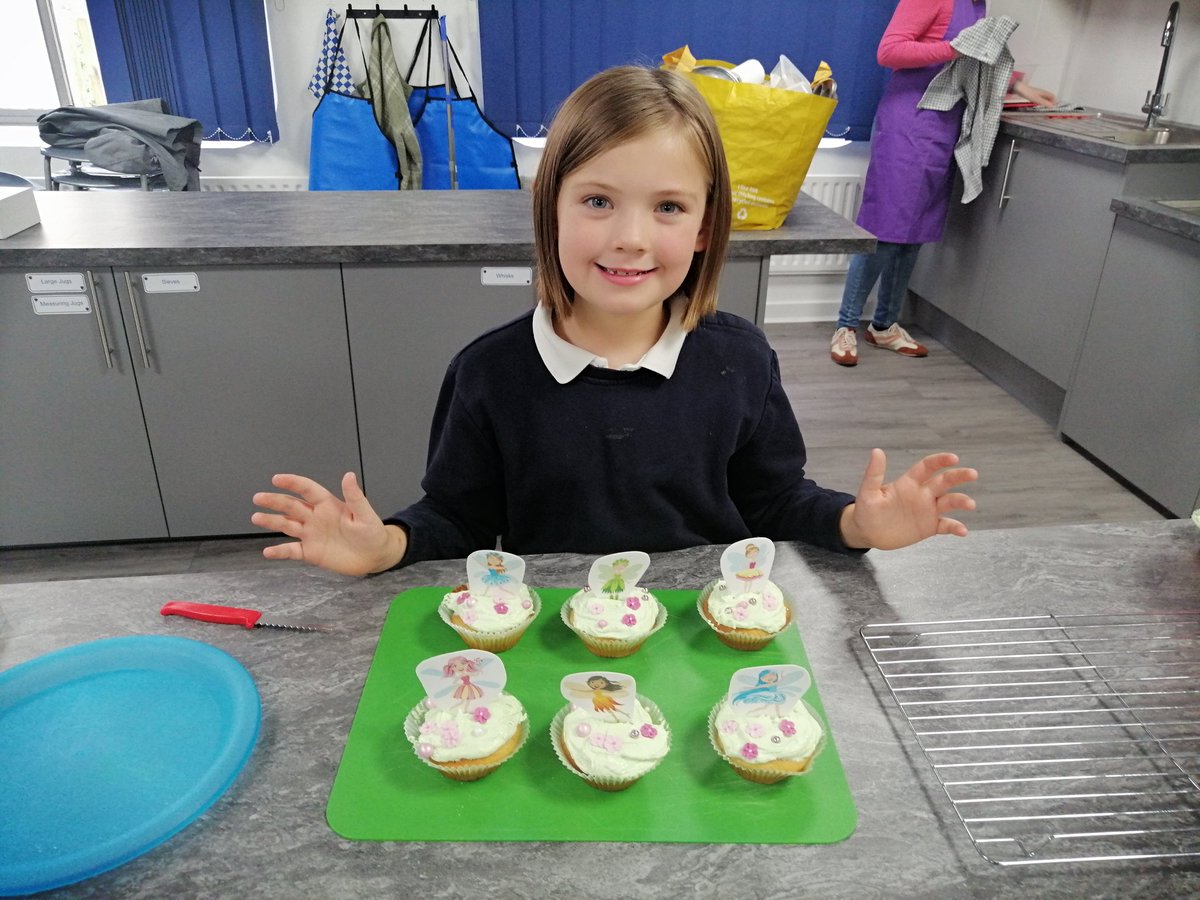SpringfieldPri2's tweet photo. Sorry for the delay but one of our finalists has been away... Bake off result was 1st Catherine, 2nd Phoebe and 3rd Grace... #GSBO #springfieldsmiles https://t.co/FcxoTP0EHB