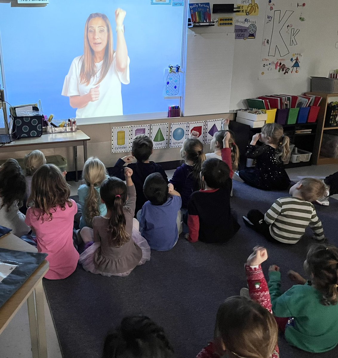 miss_vanassche's tweet photo. Week one of Heggerty @HESGEDSB! Our Kinder kiddos are catching on quickly and we have been enjoying our new learning with @HeggertyPA. Always making us proud Kinder B! Keep up the awesome work! @PrincipalLove1 @GEDSB https://t.co/E55sCDQSN7