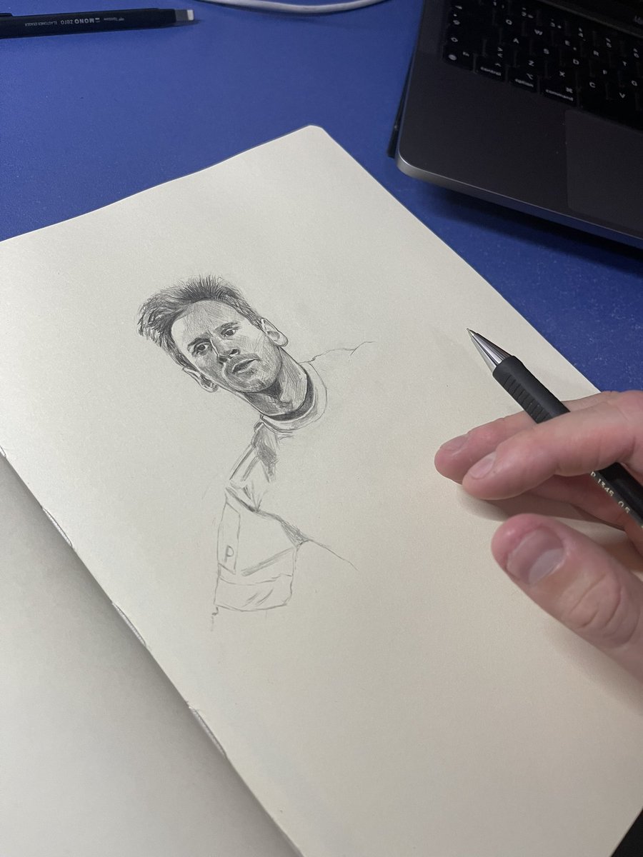 barchi_drw's tweet photo. Leo Messi ⚽️🇦🇷👑 mi último dibujo @FCBarcelona_es @WeAreMessi #Argentina #leomessi @fifaworldcup_es #art #artistsontwitter https://t.co/UsvZ29ifx9