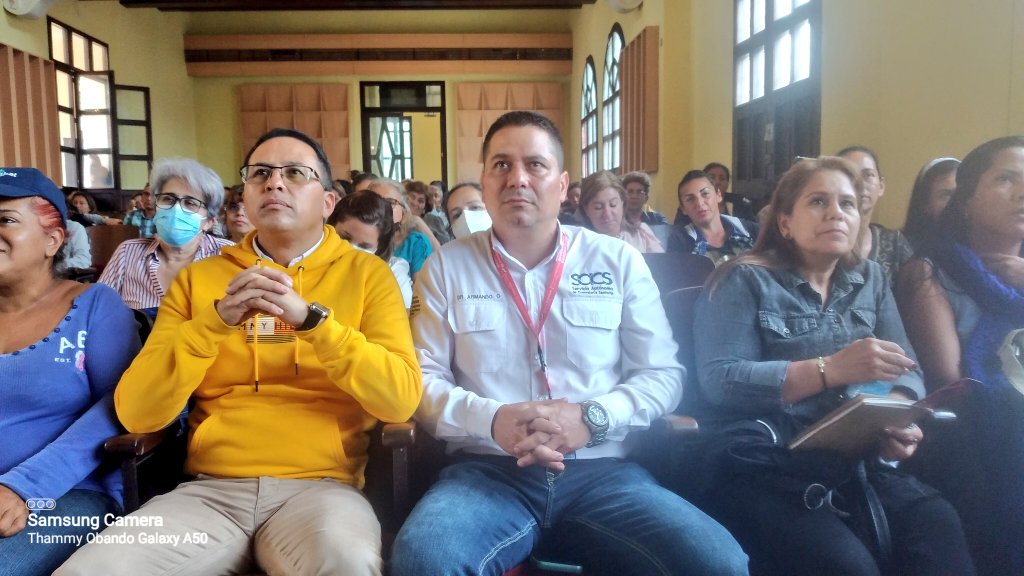 BermudezJoseA's tweet image. #16Nov Gracias al Dr. Armando Gutiérrez Director de @SACS_TACHIRA por la invitación para participar en el Curso de Manipulación de Alimentos, dictado el día de hoy en el Ateneo de San Cristóbal
@FreddyBernal
@MinSaludVE 
@Gob_Tachira
