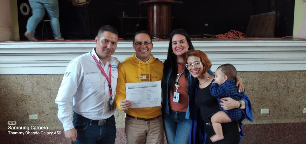 BermudezJoseA's tweet image. #16Nov Gracias al Dr. Armando Gutiérrez Director de @SACS_TACHIRA por la invitación para participar en el Curso de Manipulación de Alimentos, dictado el día de hoy en el Ateneo de San Cristóbal
@FreddyBernal
@MinSaludVE 
@Gob_Tachira