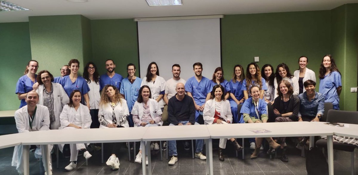 elfarodehuse's tweet photo. Hoy, compartir, compartir y compartir entre nosotrXs.
No es toda la FARmilia de @elfarodehuse , pero pocXs faltan‼️
✊🏼🙌🏻🔝🔝 https://t.co/3aQaBLwnIY