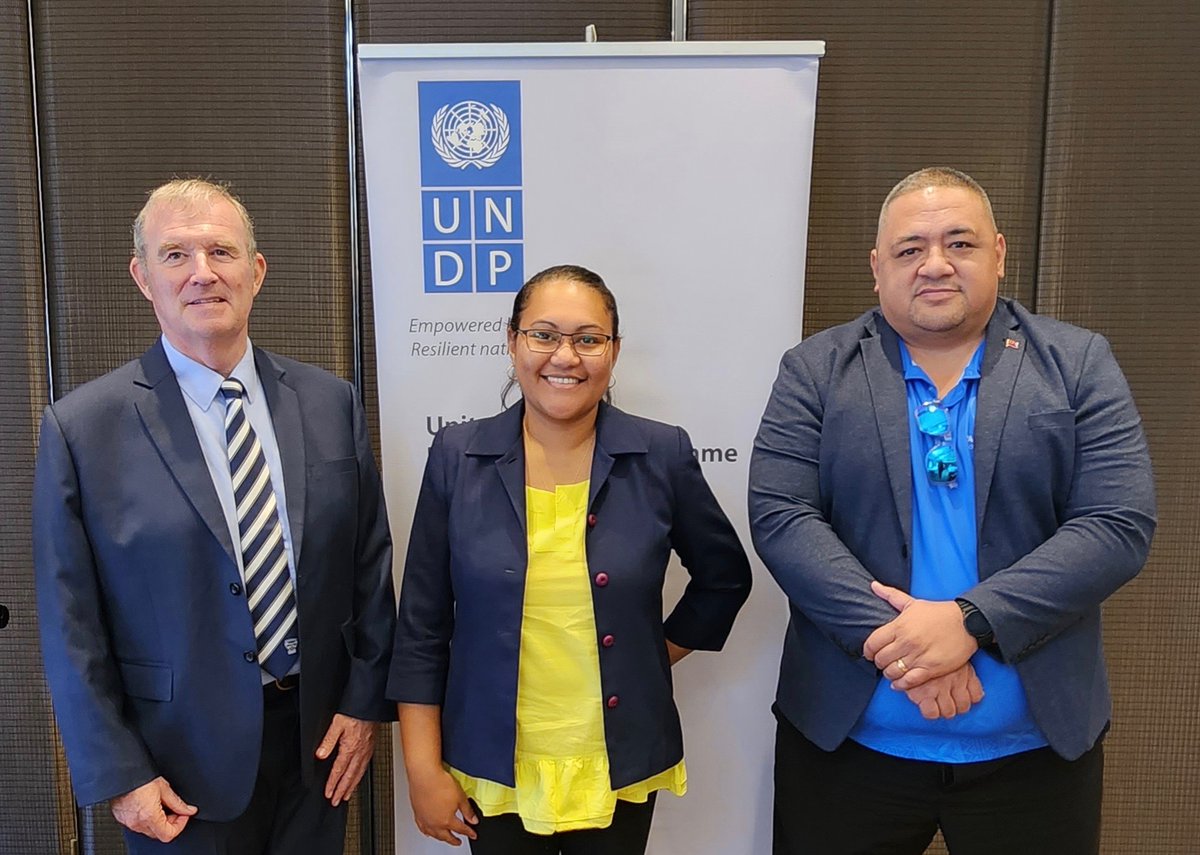 UNDP_Samoa's tweet photo. 🇼🇸 delegates: @samoachamber CEO, Lemauga Hobart Vaai (right), @samoagovt representative, Osana Liki-Ward (middle) with #UNPRAC consultant, @JohnHydePerth at the Australian Public Sector #Anticorruption Conference in Sydney this week. 

#UnitedAgainstCorruption #PromotingIntegrity https://t.co/IO1P9Xi2z4