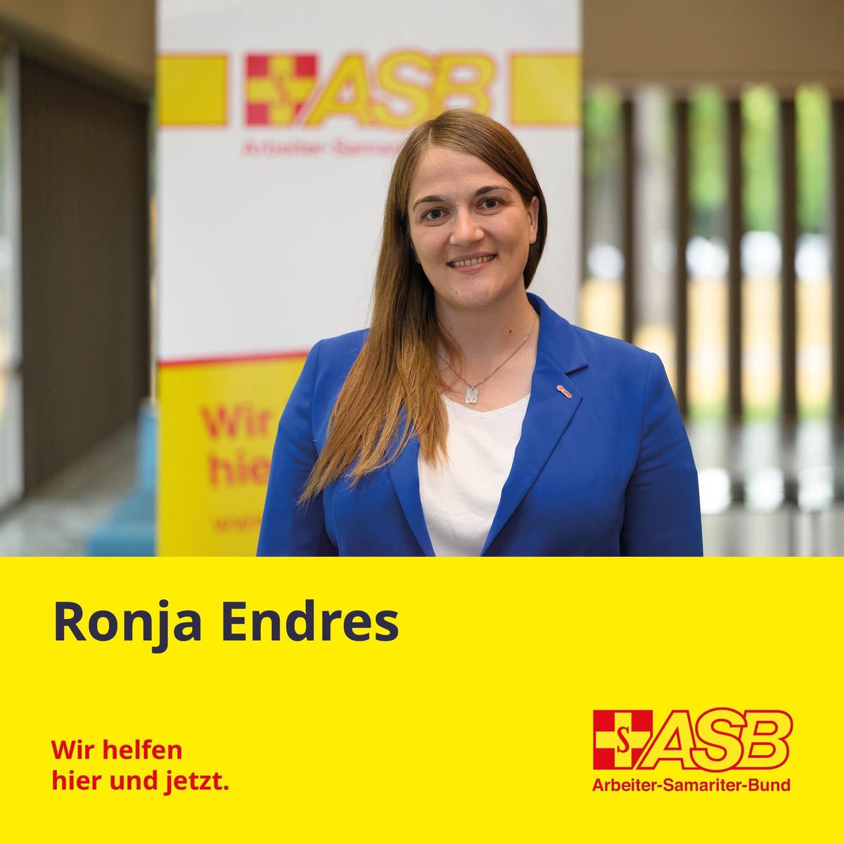 ASBBayern's tweet photo. Ronja Endres gehört seit diesem Jahr dem Landesvorstand des ASB Bayern an. Die gebürtige Starnbergerin ist Vorsitzende der BayernSPD - als Teil einer Doppelspitze gemeinsam mit Florian von Brunn. Endres ist zudem vielfach gewerkschaftlich organisiert. #asb #spd #bayernspd #DGB https://t.co/I24sfqPSin