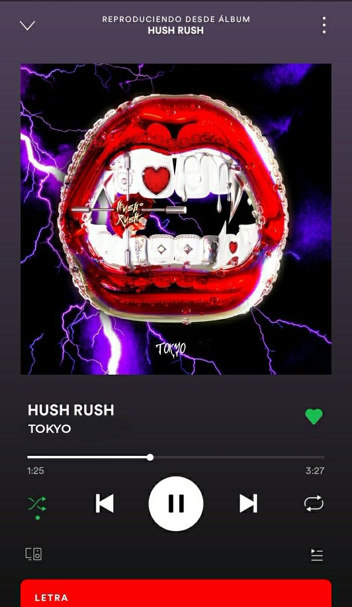 highszone's tweet photo. 𝚆ho is she? it's 𝚖e! contándole al nuevo integrante de la familia que esta casa se pone #𝚑u𝚜h𐀶𝕣u𝚜h desde tempranito para tener un buen día 🌤 y ganarme mi #𝑓irst次𝚋itǝ de mi be𝑙oved 𝚃okyo que me tiene botando babita por ella cada que la veo. 

𝚍racu 🦇 ˖  ࣪ . 𝙺azuki https://t.co/hxgpPpCvRU