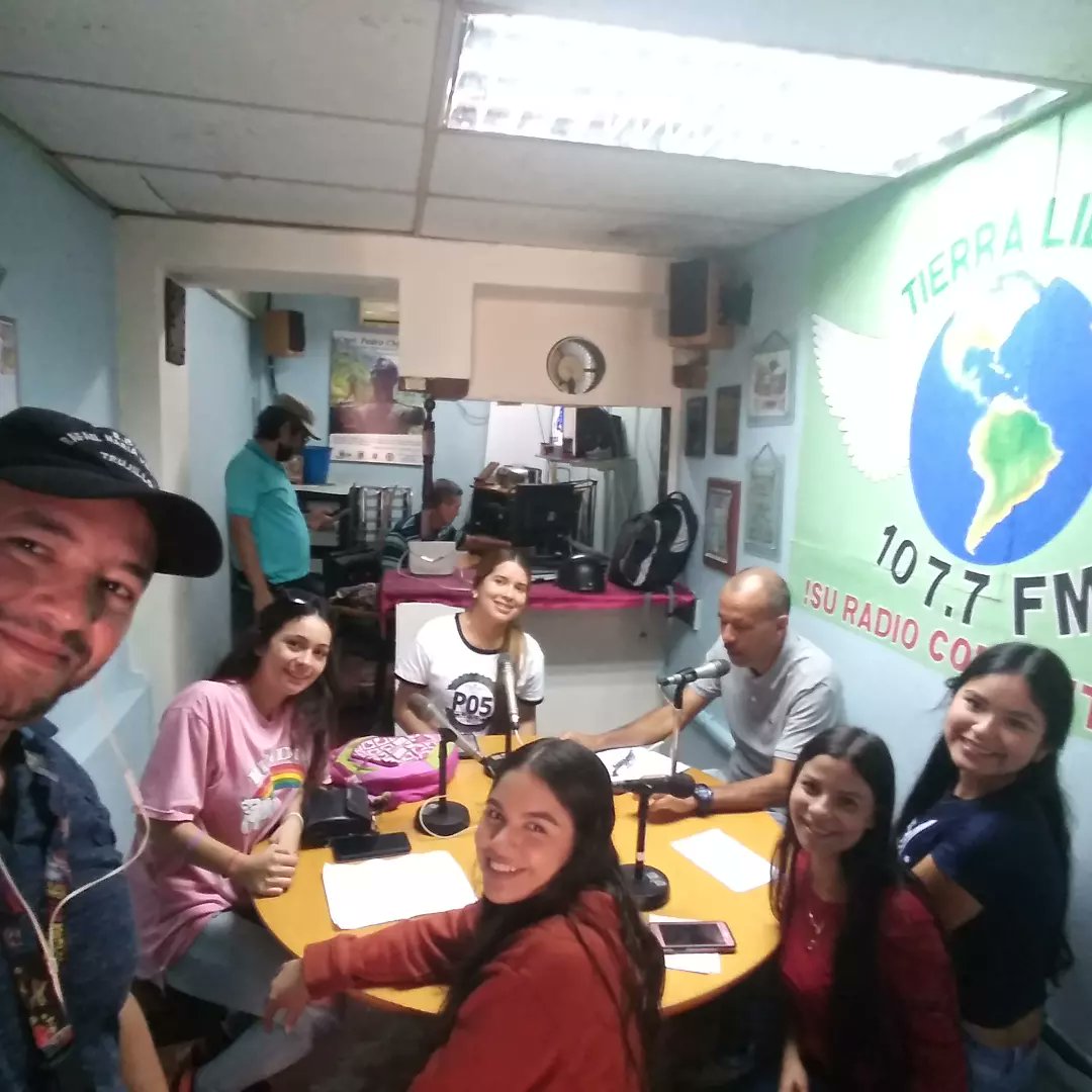 PosgradoT's tweet photo. 16/11/22  Programa Radial Patrimonio Turismo y Cultura Bolivariana 107.7 FM @alcaldiatruji_1 @CNH_Ven @NicolasMaduro @Iroschimajpsuv @Gerardo4fPsuv @carloscontigo  @Rixiorector @Tibisayunearte @mppeuniv @arbolve @ninoskaortiz25 @prensaunermb https://t.co/eeqoao9Wow