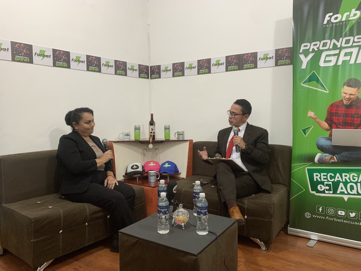 EstefiMontufar's tweet photo. Compartimos un diálogo con nuestros amigos de #TuRadioOnLine, sobre nuestro Plan de Gobierno rumbo a la #AlcaldíadeRumiñahui en 2023 https://t.co/RzDyo8P5Fw