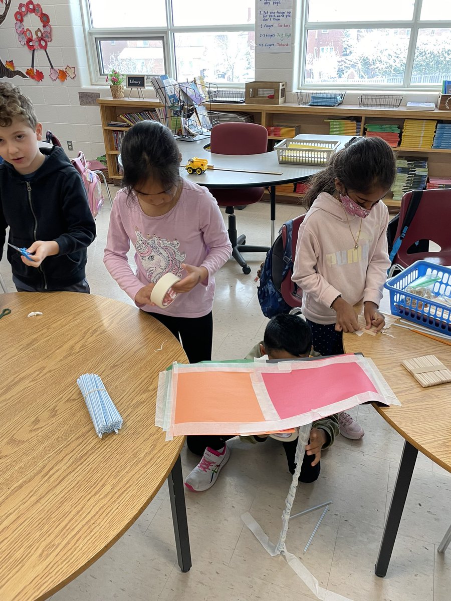 mdacosta11's tweet photo. Today was a day of building our bridges. The Grade 3s worked together to create Strong and Stable Structures that spanned over a 40cm gap. Excellent work grade 3s!!! I see future engineers at work!!🤗@StGregory01 #BetterTogether https://t.co/ahK7fvyq7g